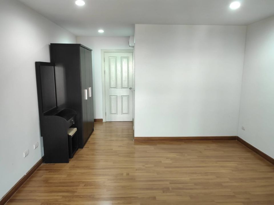 Regent Home 25 Tiwanon ( ขายแล้ว )