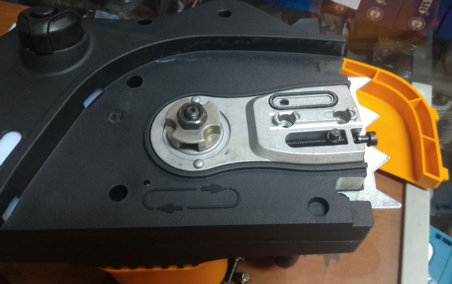 เลื่อยยนต์ไฟฟ้า ยี่ห้อ dera บาร์ 11.5นิ้ว