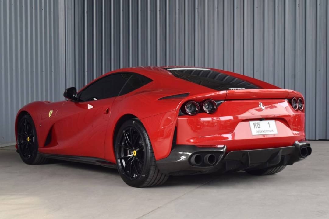 Ferrari 812 Superfast 6.5 ปี 2019