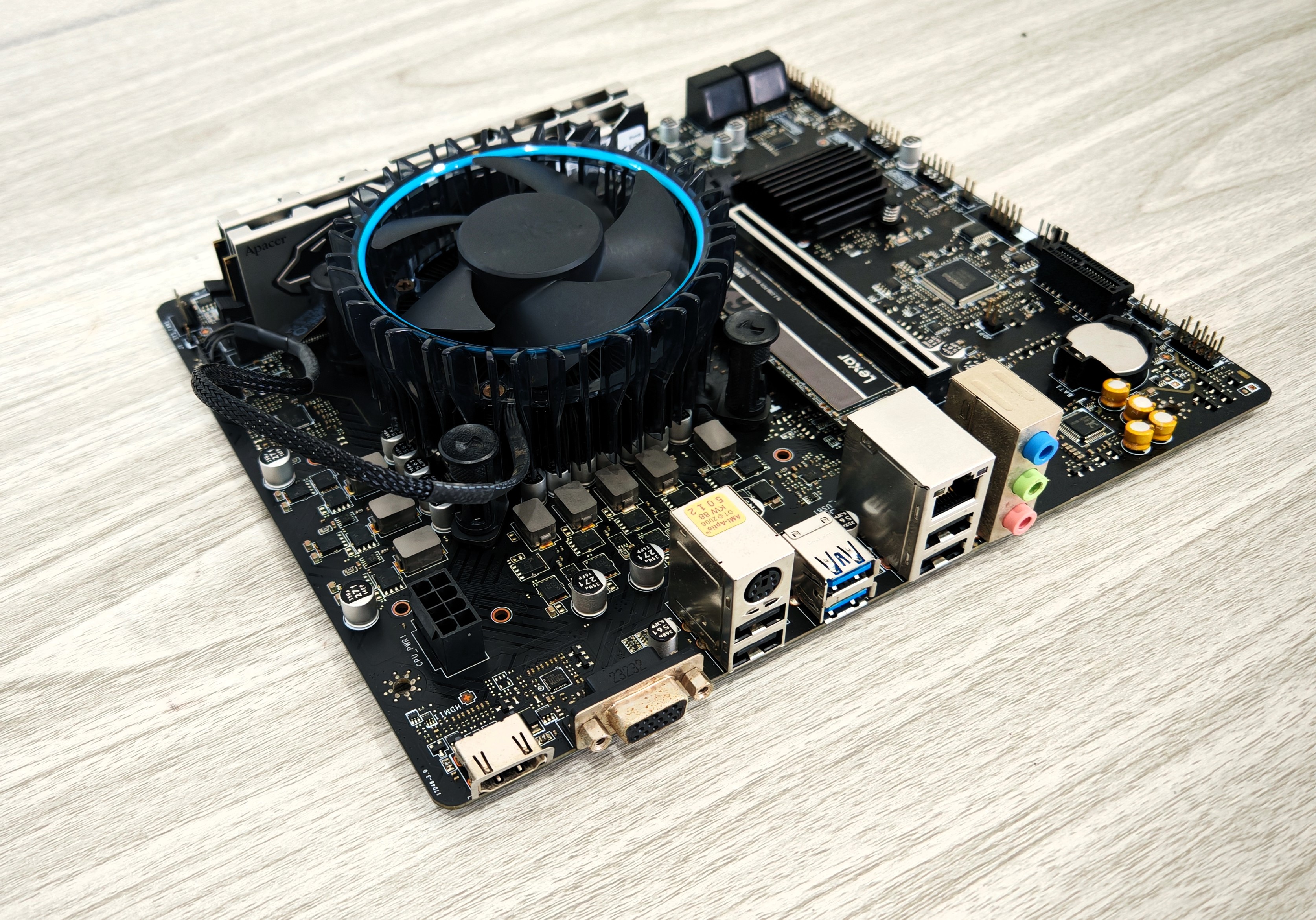 เซ็ตมัดรวม บอร์ด H610M + i5 12400F + DDR5 32GB + SSD M.2 256GB