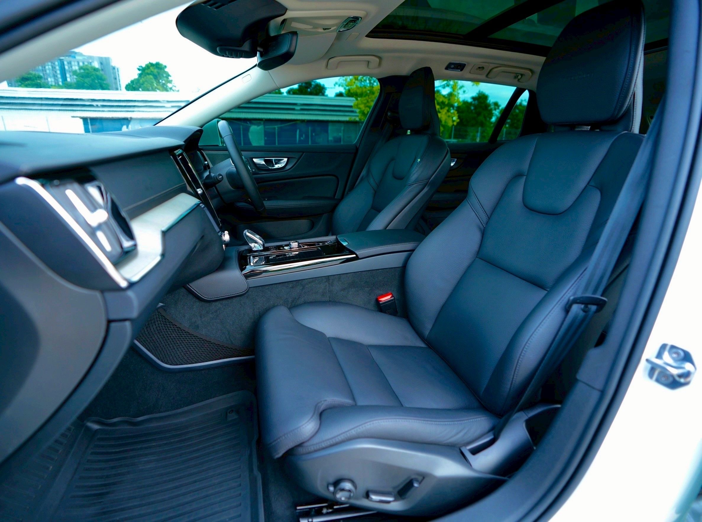 VOLVO V60 2.0 T8 Inscription ปี 2020