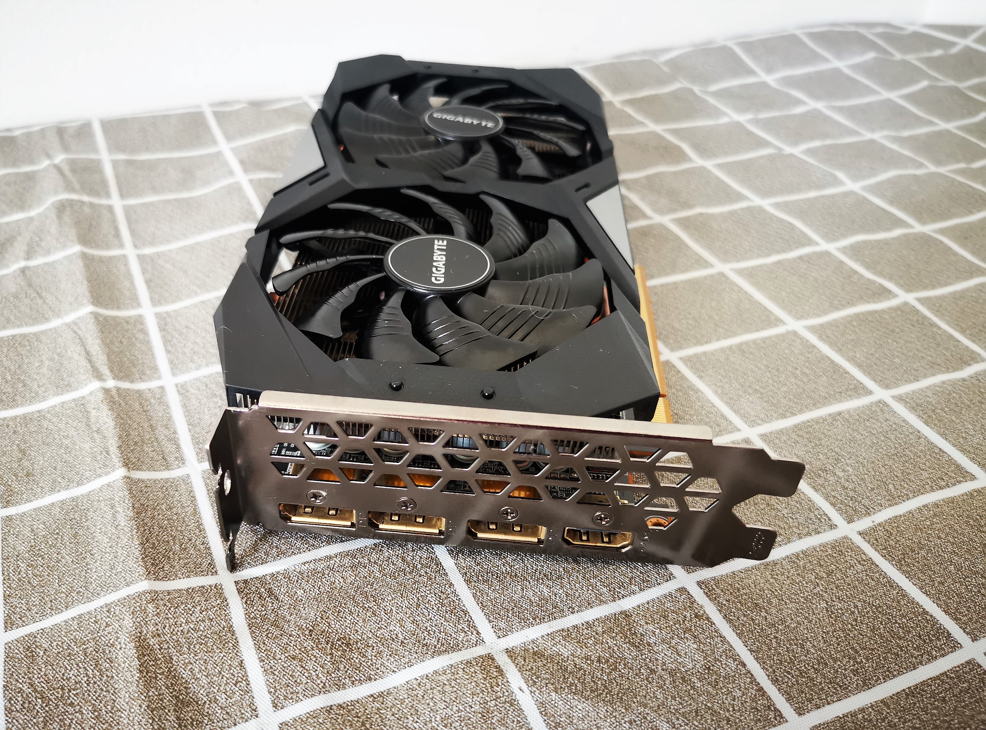 GIGABYTE RX 5500 XT OC