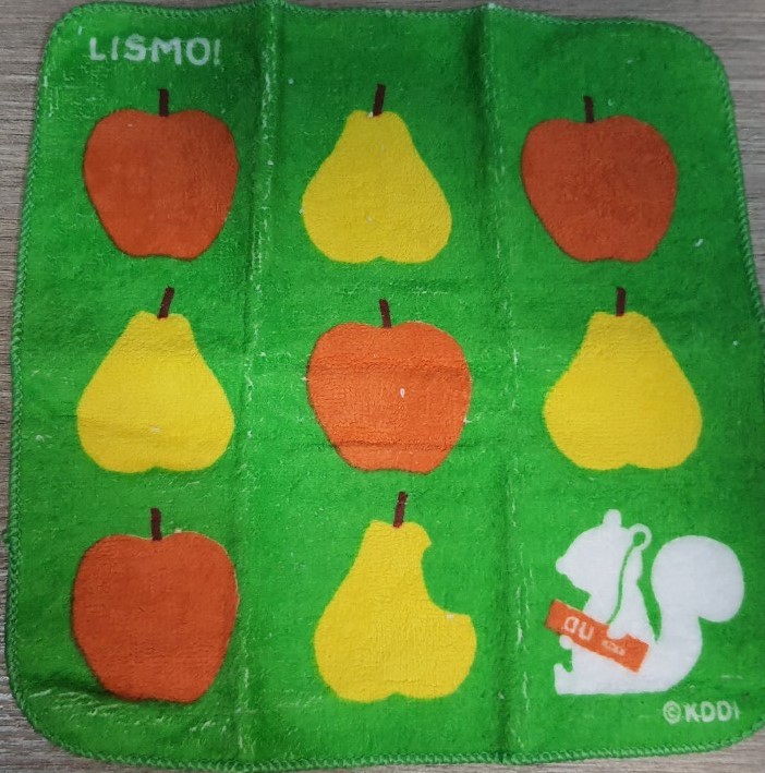 ผ้าเช็ดหน้า Lismo จากญี่ปุ่น Size : 23 x 23 cm