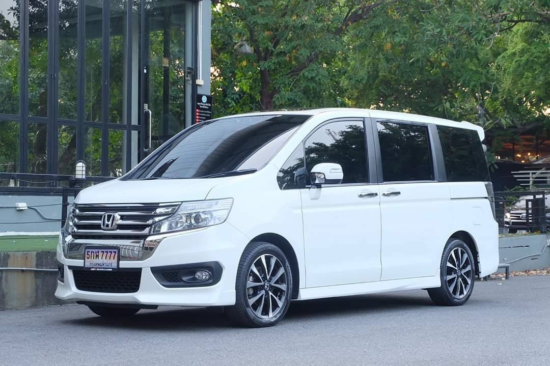 Honda Stepwgn Spada ปี 2013