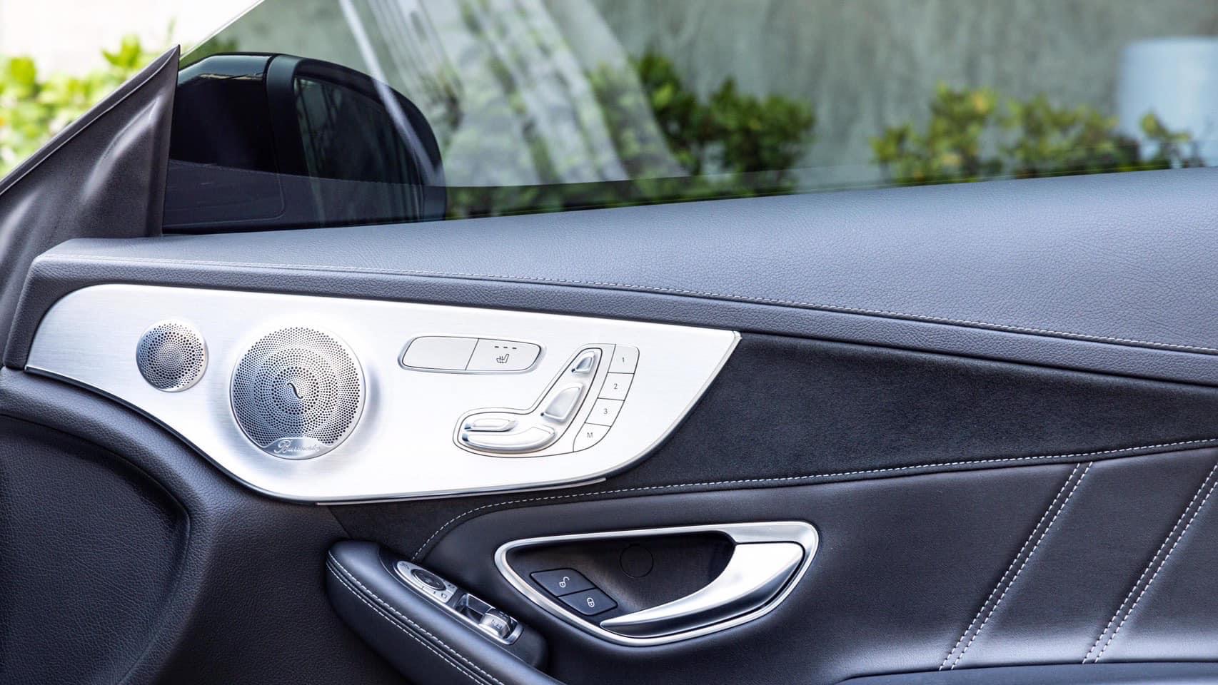 Mercedes-AMG C63s Coupe ปี 2016