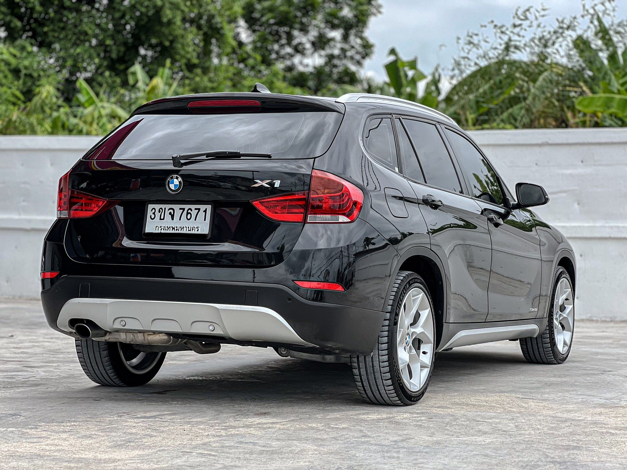 BMW X1 sDrive1.8i xLine โฉม E84 ปี 2015