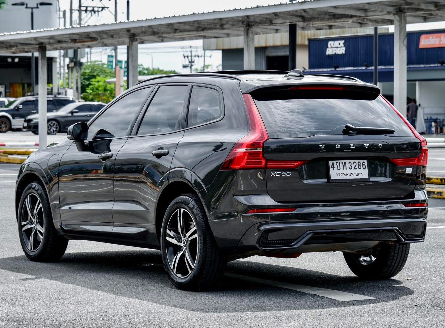 Volvo XC60 Recharge T8 AWD R-Design ปี 2022