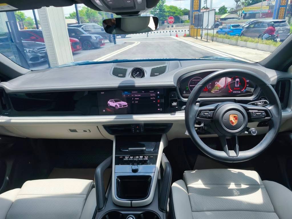 PORSCHE CAYENNE 3.0 HYBRID COUPE MOONLIGHT BLUE ปี 2025