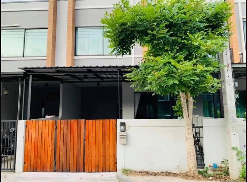 ให้เช่าทาวน์โฮม S-gate บางบัวทอง ใกล้ตลาดสมบัติบุรี
