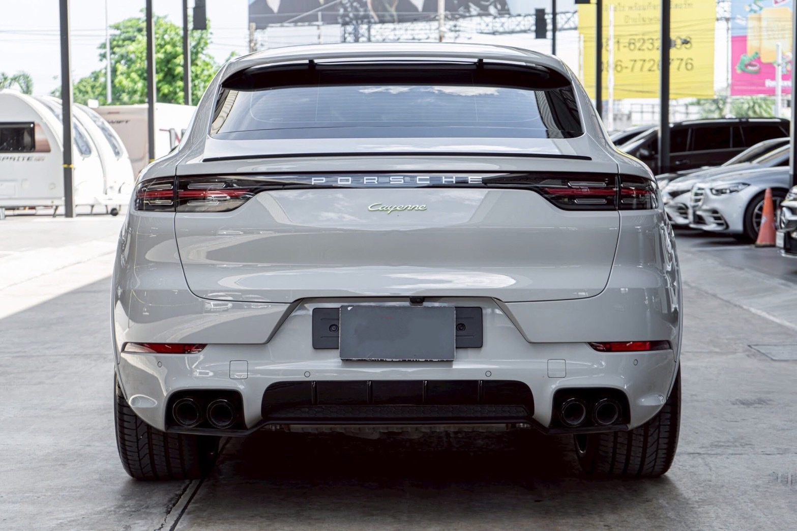 Porsche Cayenne Coupe ปี 2020