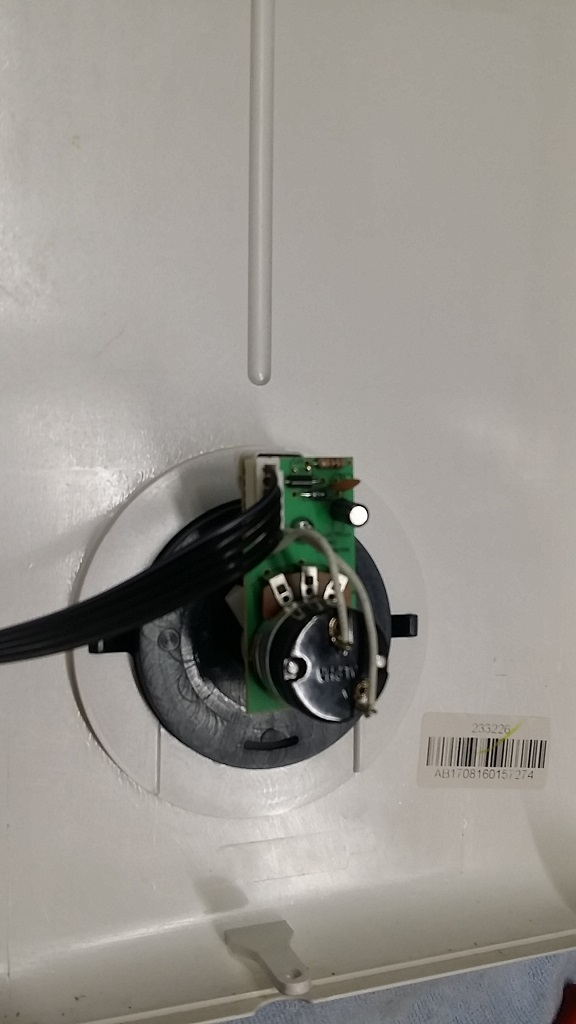 ซ่อมเครื่องทำน้ำร้อน ยี่ห้อ STIEBEL ELTRON รุ่น DHC 8 XG อาการเครื่องไม่ทำงาน