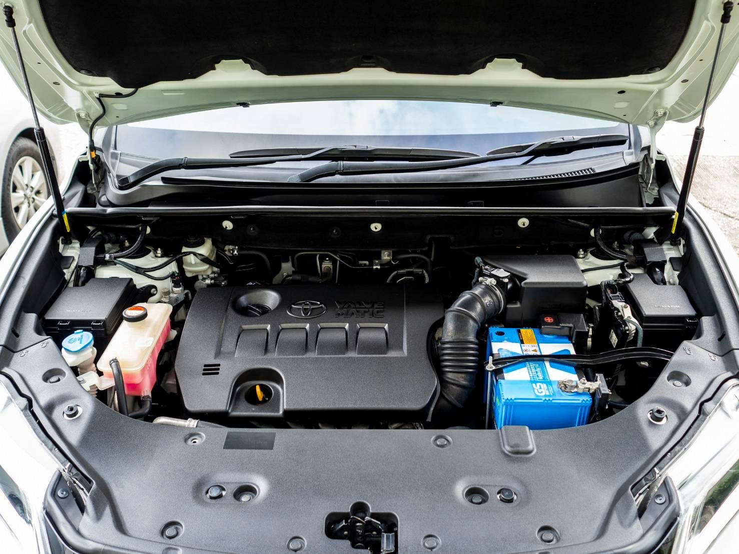 Toyota Harrier 2.0 ปี2014