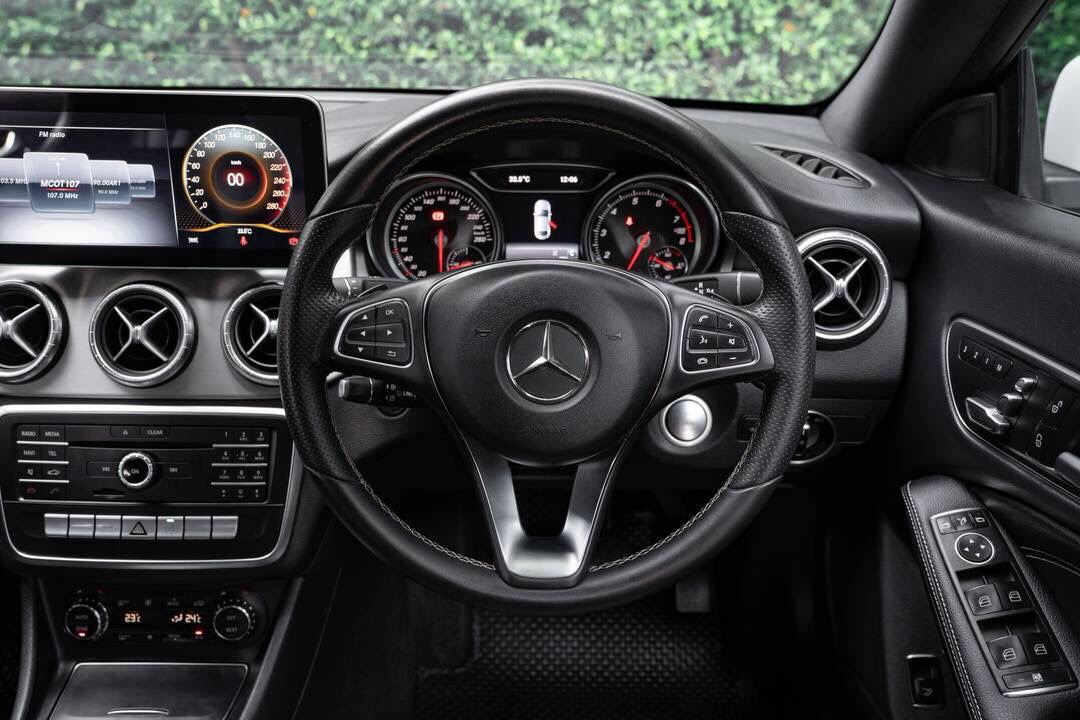 Mercedes-Benz CLA200 Urban โฉม Facelift ปี 2018