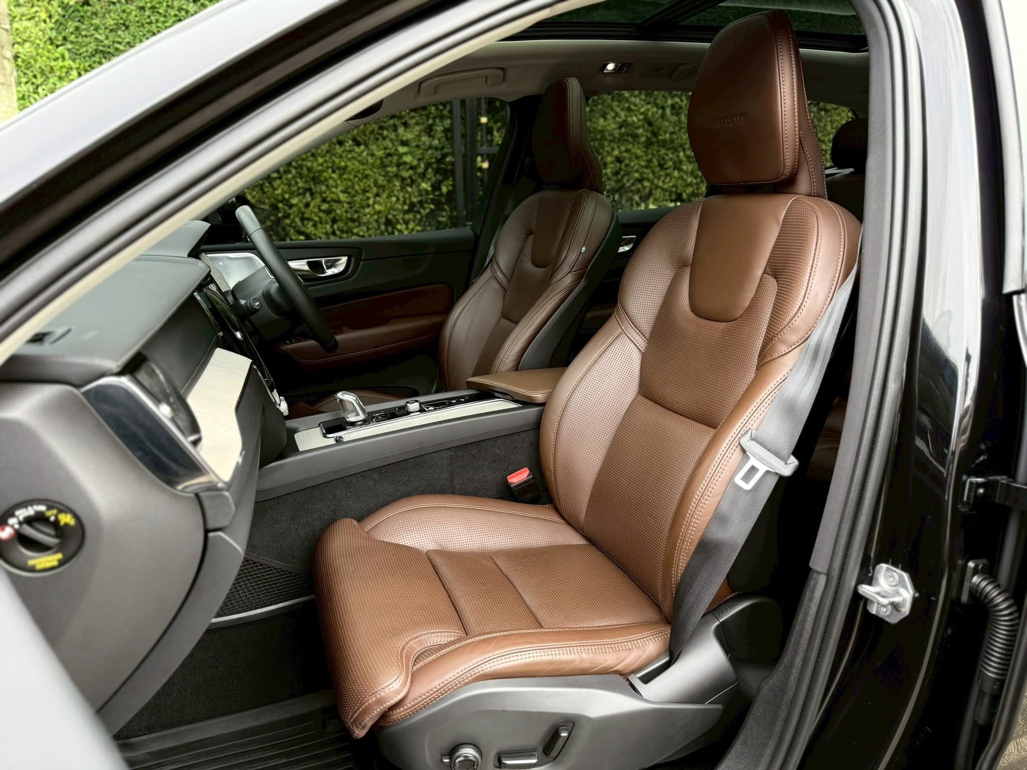 VOLVO XC60 T8 Inscription ปี 2019