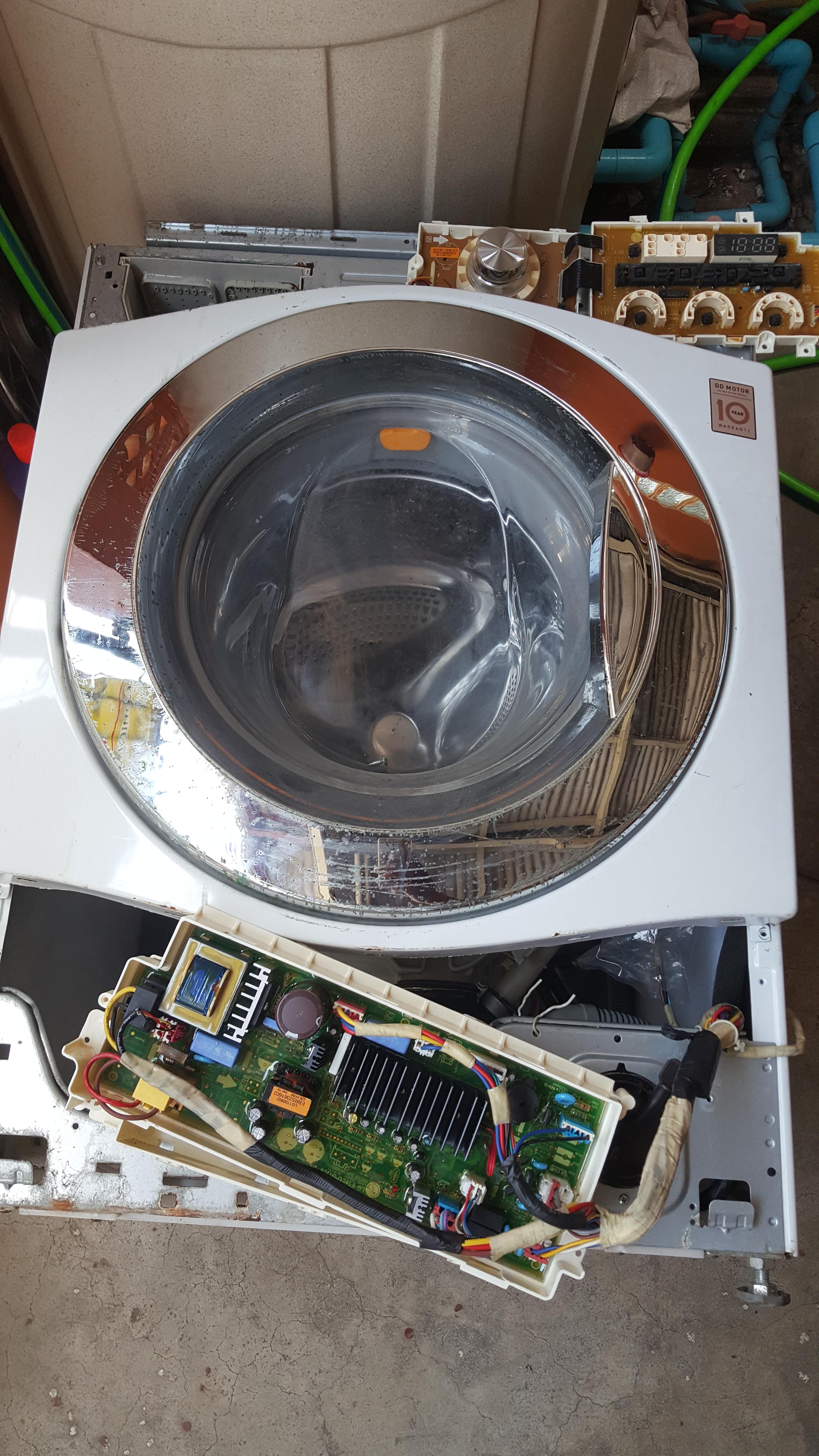 ซ่อมเครื่องซักผ้า ยี่ห้อ LG รุ่น WD-12470TD อาการเปิดเครื่องไม่ทำงาน ไฟไม่เข้า