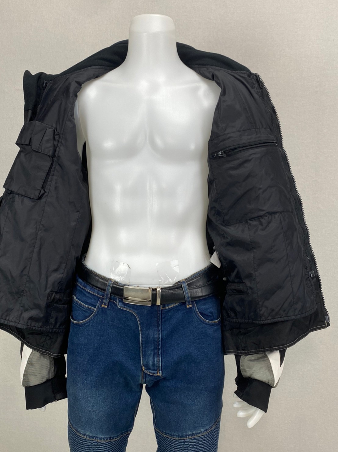 เสื้อขี่มอเตอร์ไซด์( มือสอง) RCS 953: อก 52" ยาว 28" **CASTLE** (ไม่มีการ์ด)