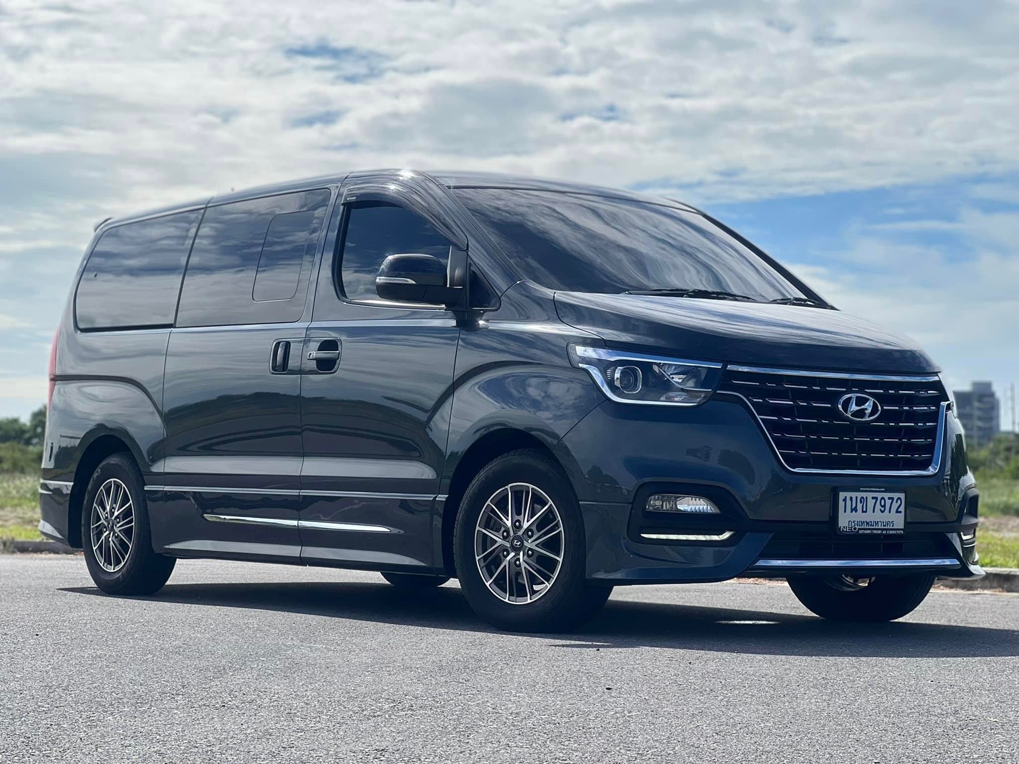 HYUNDAI H-1 2.5 ELITE ปี 2021