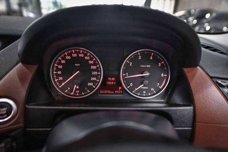 BMW X1 sDrive18i Xline E84 ปี 2014