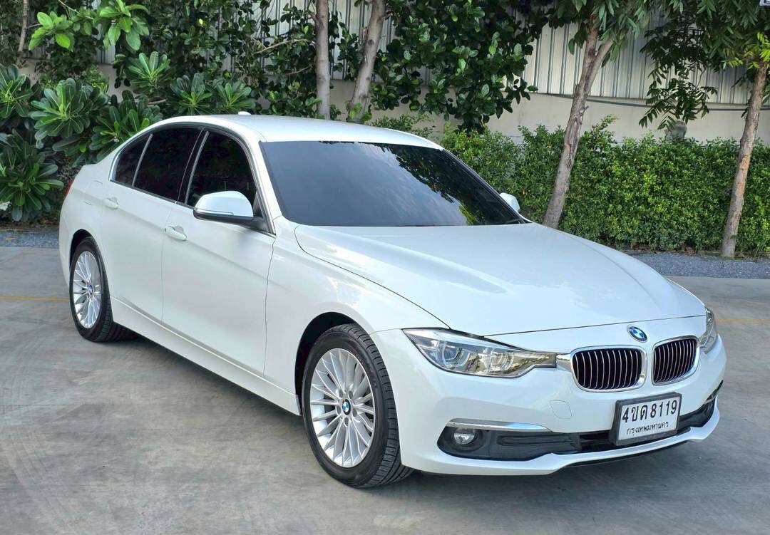 BMW 320d F30 LCI ปี 2018