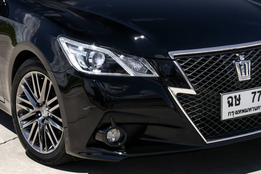 Toyota Crown Athlete ปี2013