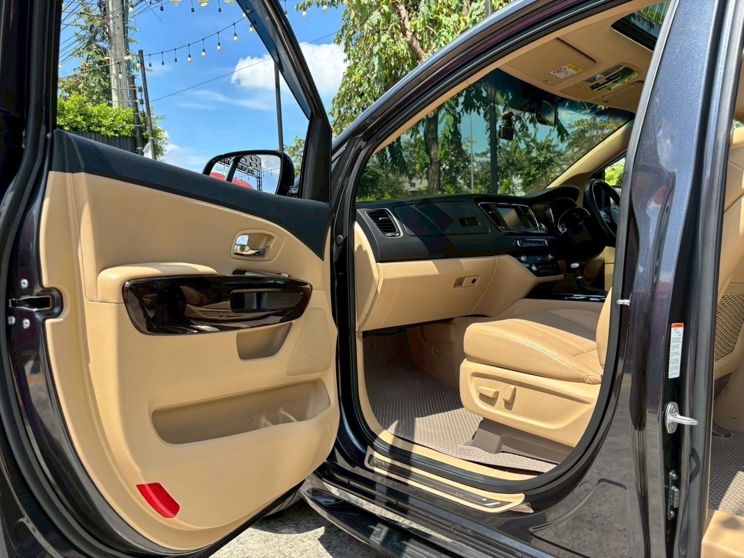 Kia Grand Carnival 2.2 SXL ปี 2018