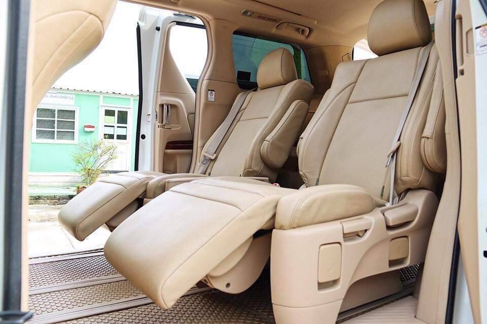 Toyota Velfire ANH20 2.4V ปี 2010