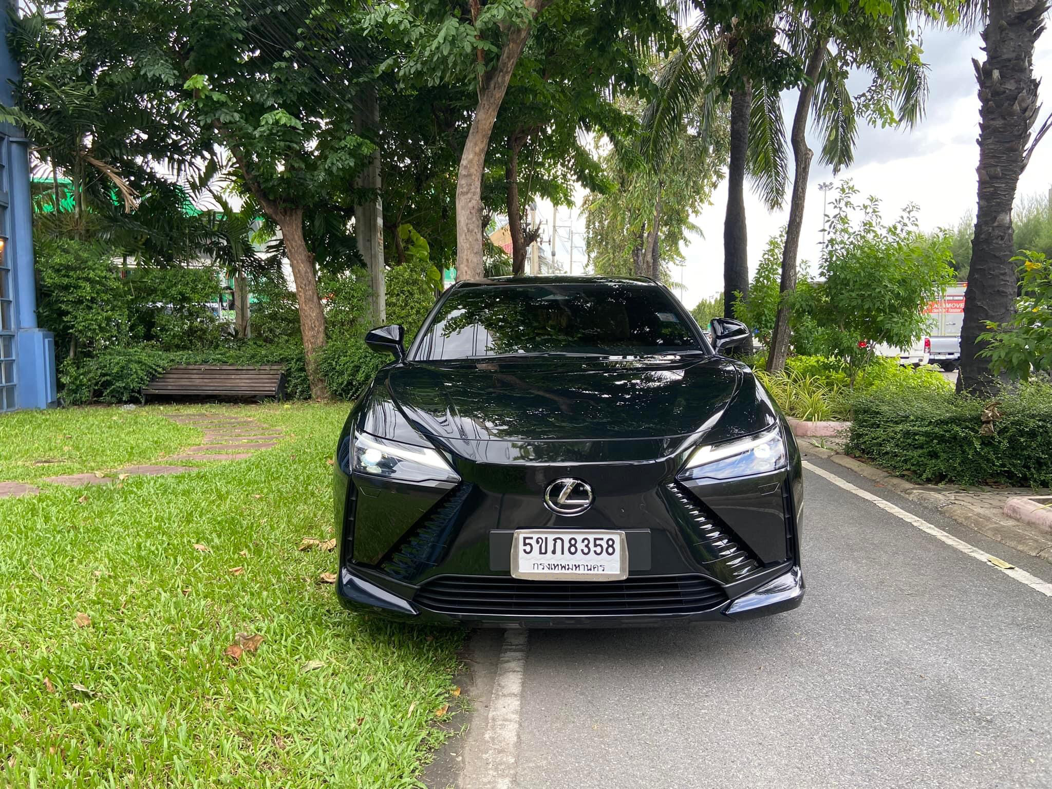 Lexus Rz450e รุ่น Premium ปี 2023