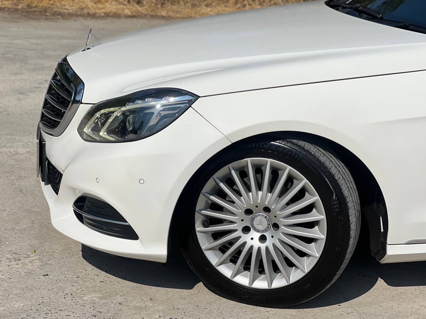 Mercedes Benz E300 Exclusive Bluetec Hybrid W212 ปี 2013