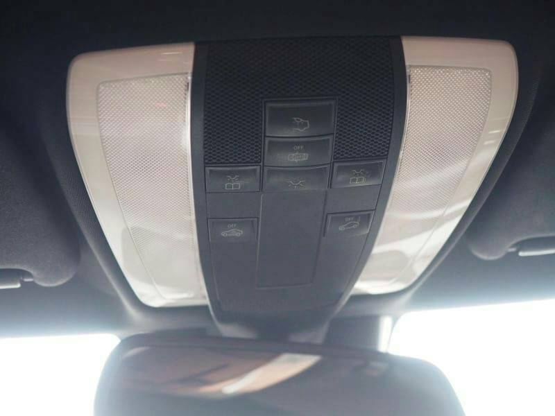 Mercedes Benz E200 Sport Coupe ปี 2011