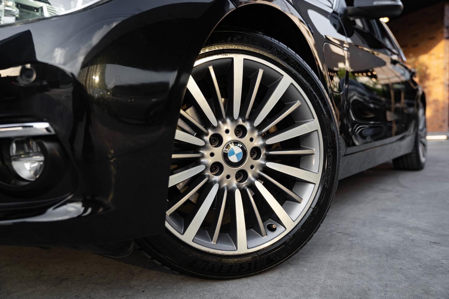 BMW 330e Luxury Plugin-Hybrid รุ่นF30 ปี 2017