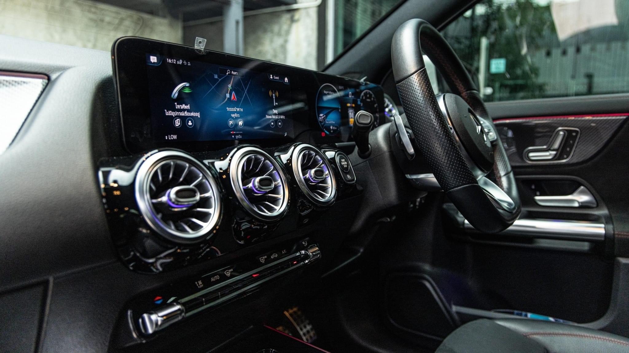 Mercedes-Benz GLA200 AMG Dynamic ปี 2021
