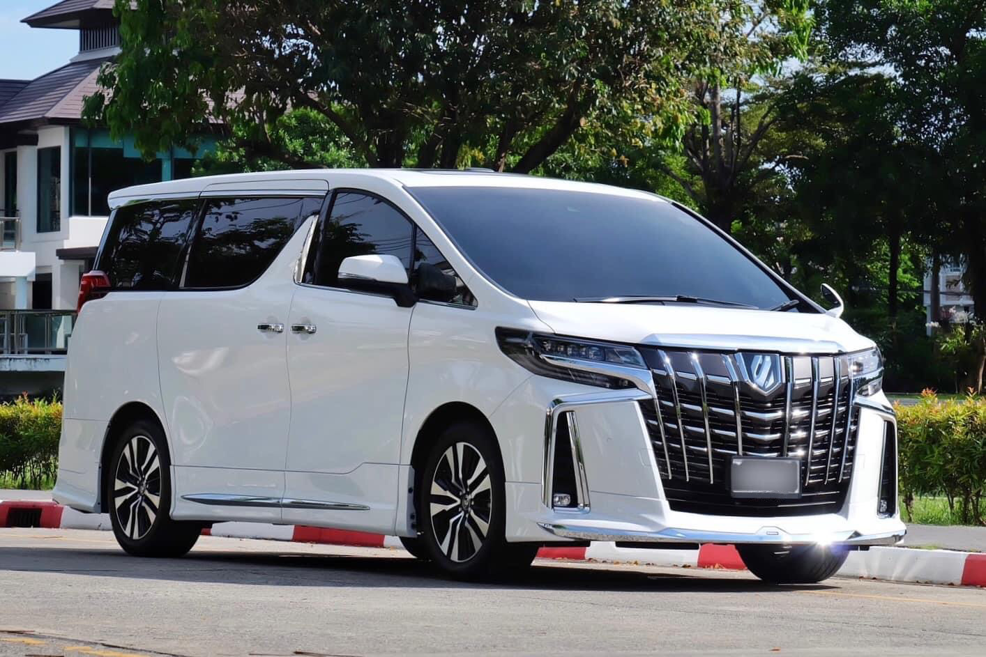 Toyota Alphard 2.5 SC Package ปี 2022