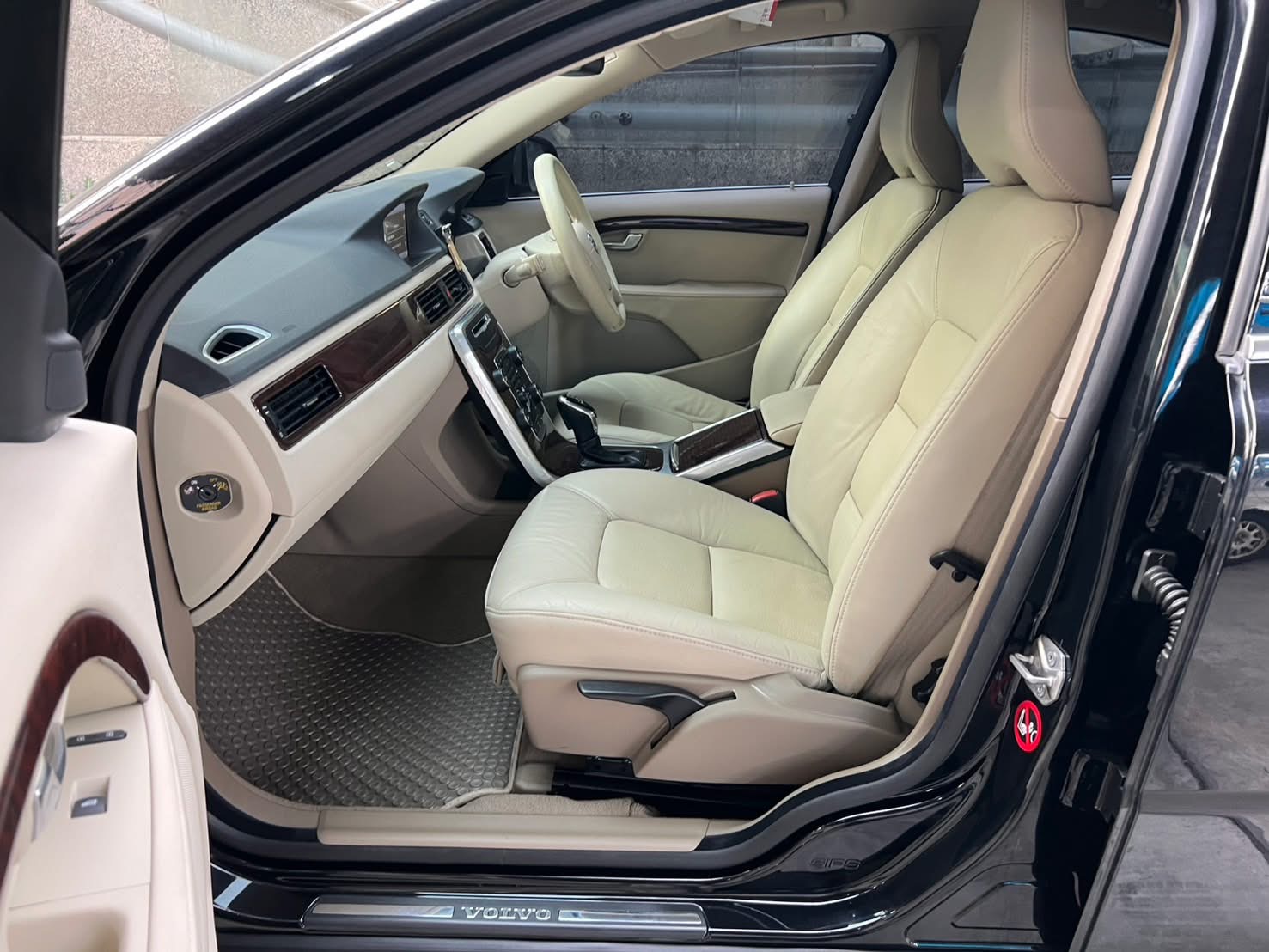 VOLVO S80 2.0 D4 ปี2014