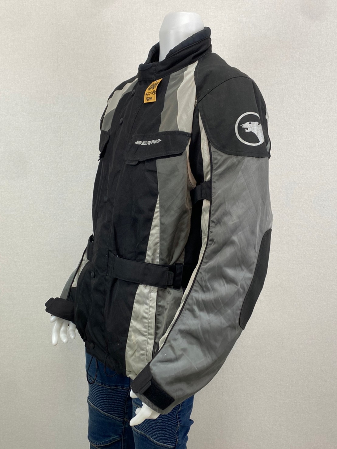 เสื้อขี่มอเตอร์ไซด์( มือสอง) RCTA 123 อก 50" ยาว 30" ยี่ห้อ**BERING**