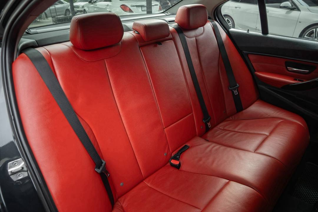 BMW 320i Sport ปี2013