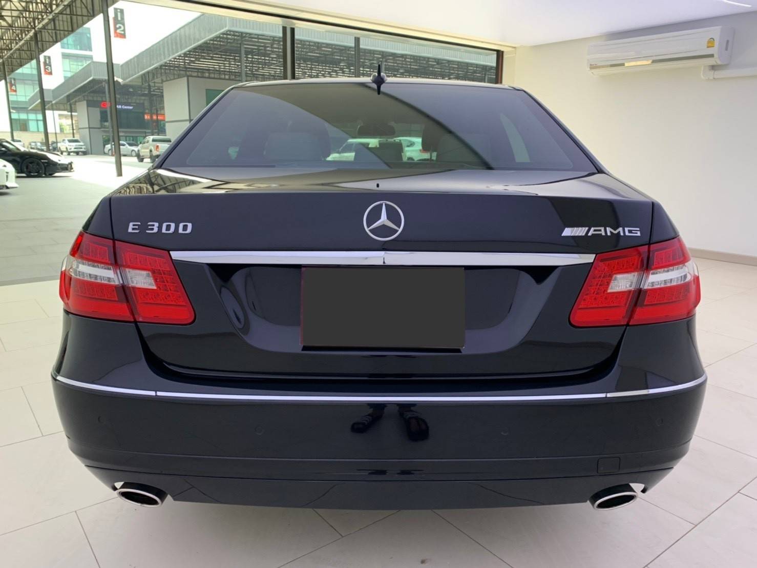 Mercedes Benz E300 3.0 Avantgarde Sport Sedan A/T W212 ปี 2010