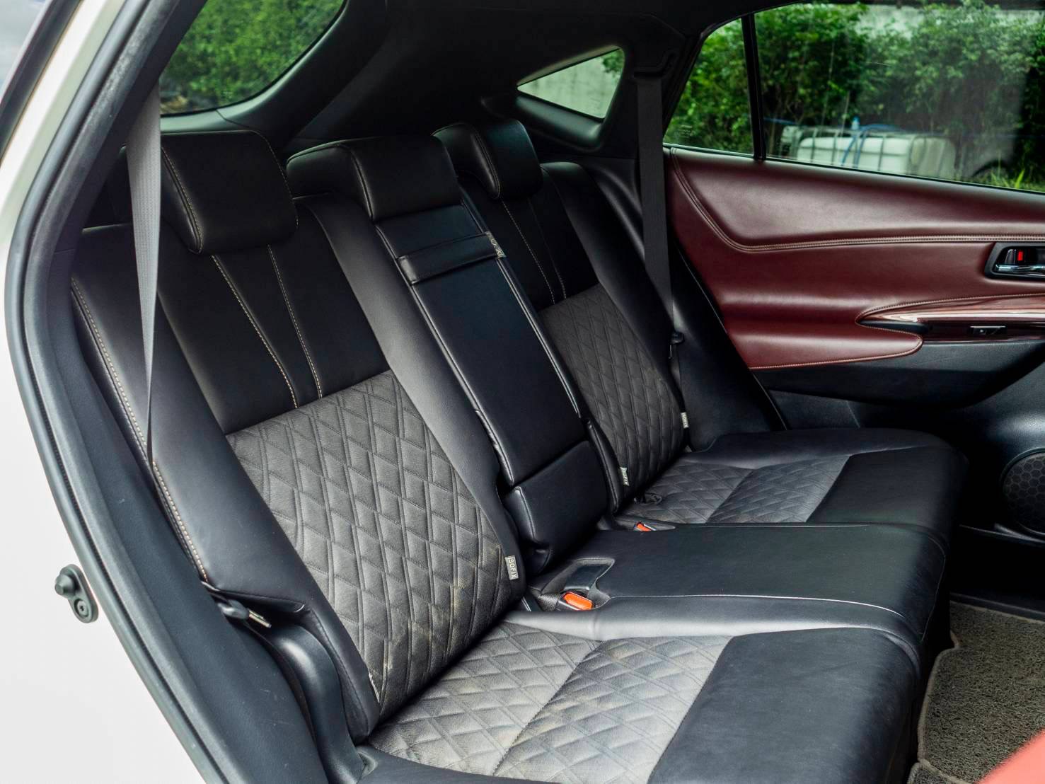 Toyota Harrier 2.0 ปี2014