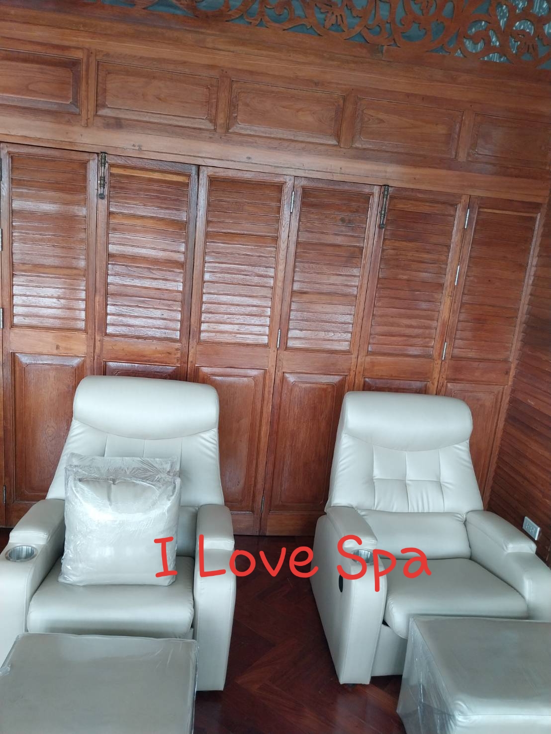 เก้าอี้นวดฝ่าเท้า รุ่น Grand