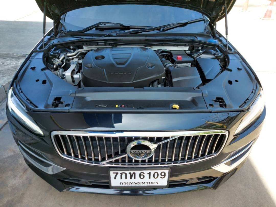 Volvo V90 van ปี 2018