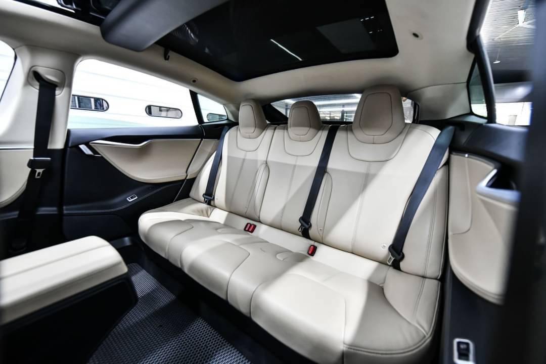 TESLA MODEL S P85D ปี 2015