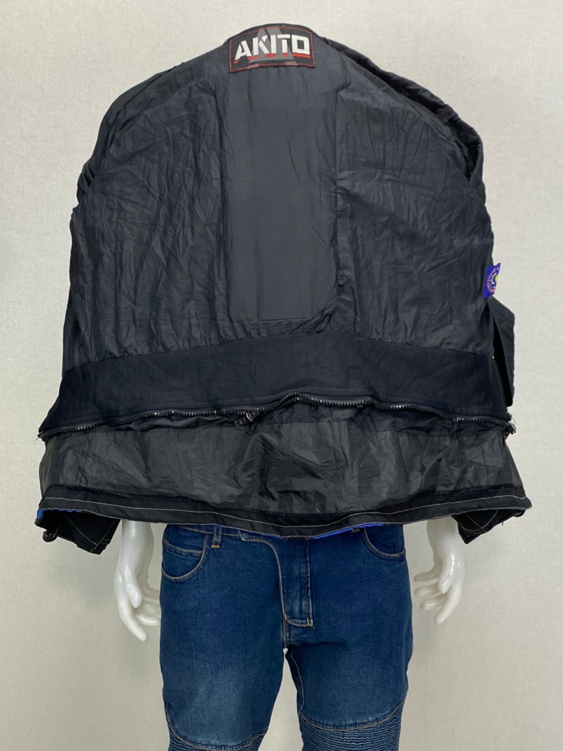 เสื้อขี่มอเตอร์ไซด์( มือสอง) RCTA 188 อก 52" ยาว 29" ยี่ห้อ**AKITO**