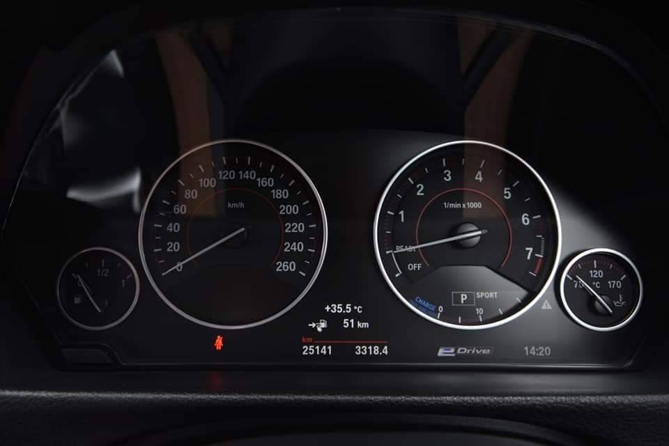 BMW 330e M Sport ปี 2017