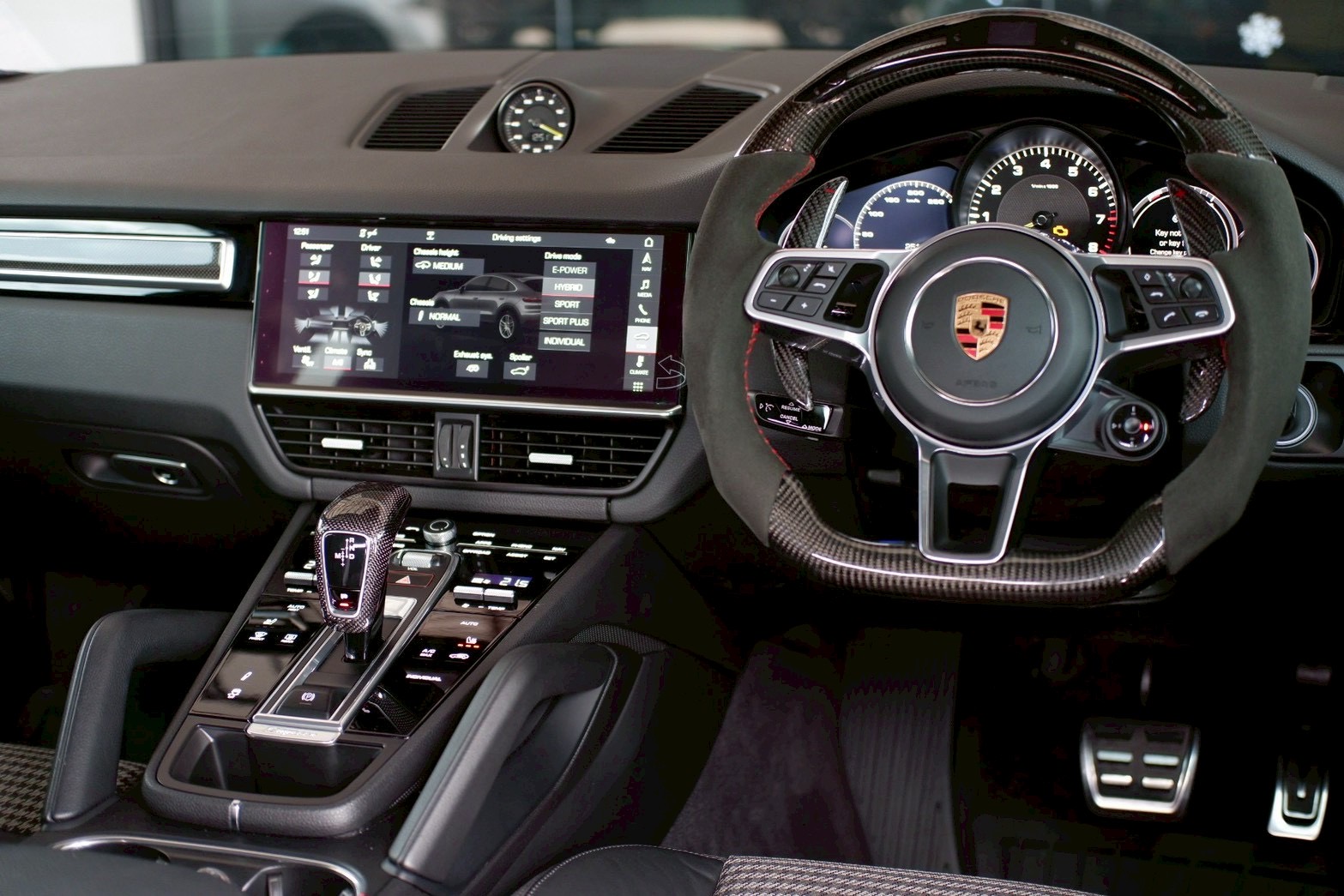 Porsche Cayenne E-Hybrid Coupe Lightweight ปี 2020