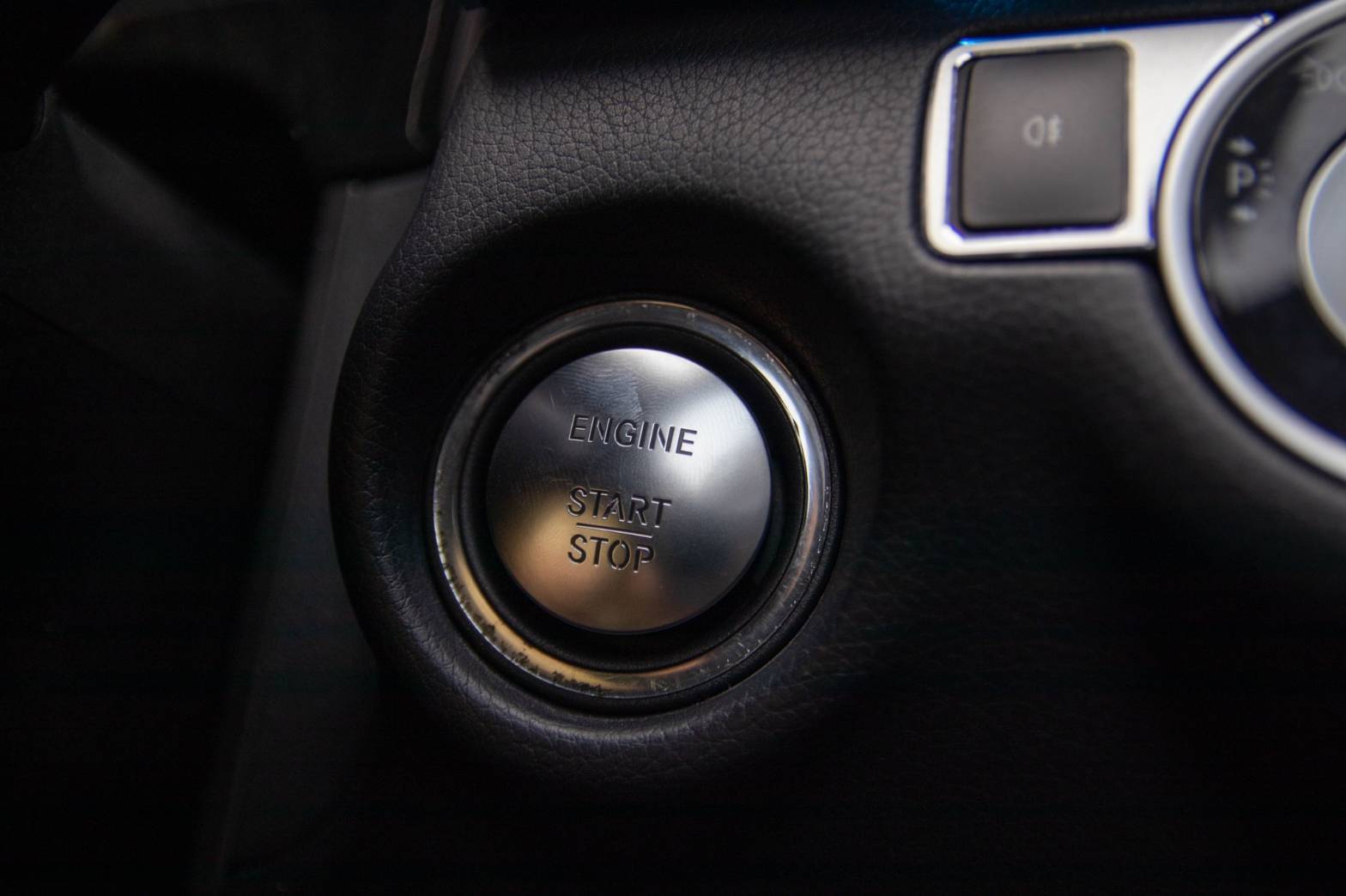Mercedes-Benz E300 Amg Bluetech Hybrid ปี 2015