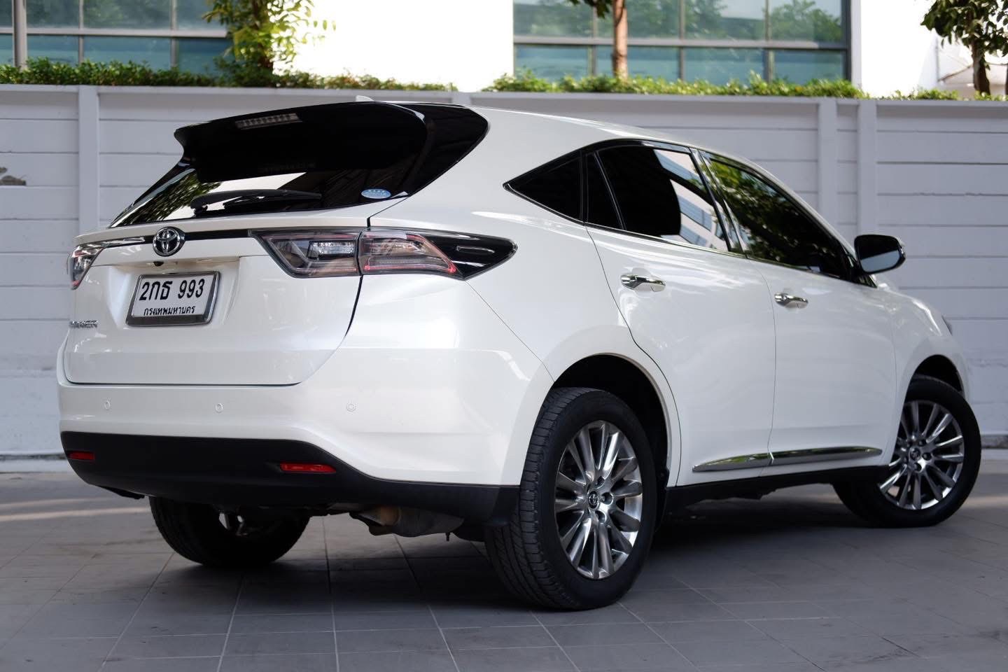 TOYOTA HARRIER ปี 2014