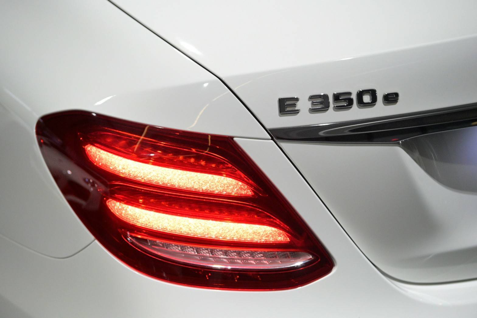Mercedes-Benz E350e Exclusive ปี 2018