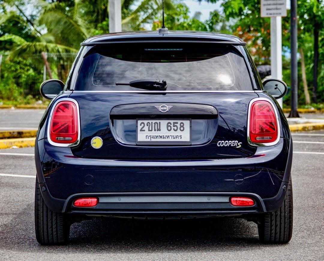 MINI Cooper SE MINI Yours Enigmatic Black Metallic LCI ปี 2021