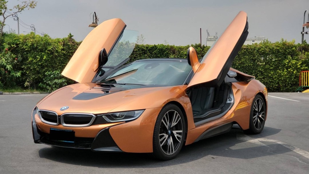 BMW i8 Roadster ปี 2018
