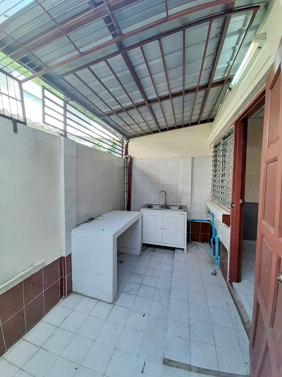 บ้านให้เช่า ทำเลดี ติดถนนแจ้งวัฒนะ