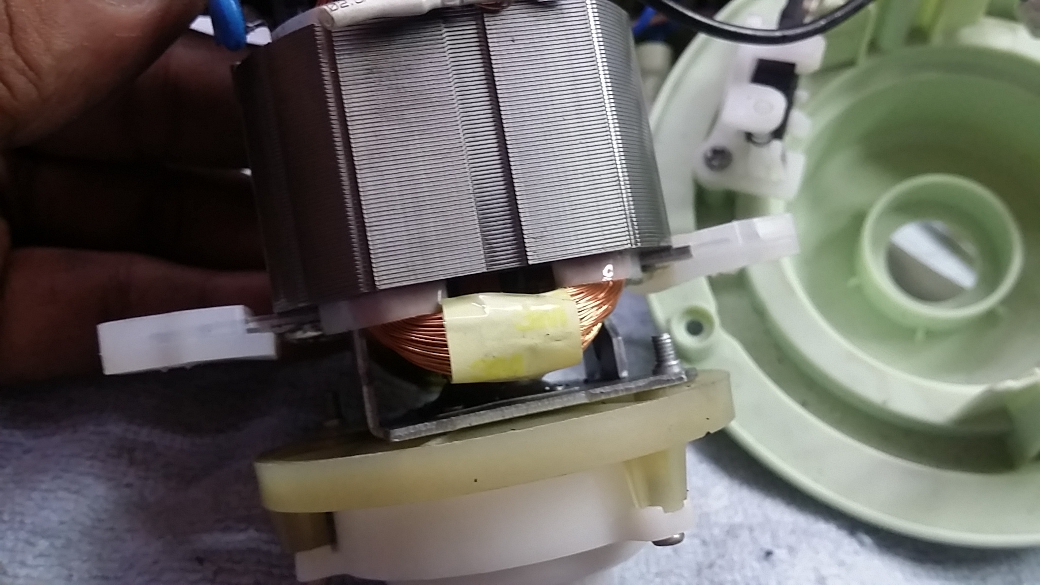 ซ่อมเครื่องบดสับ MEAT GRINDER ยี่ห้อ Lock & Lock อาการเครื่องไม่ทำงาน